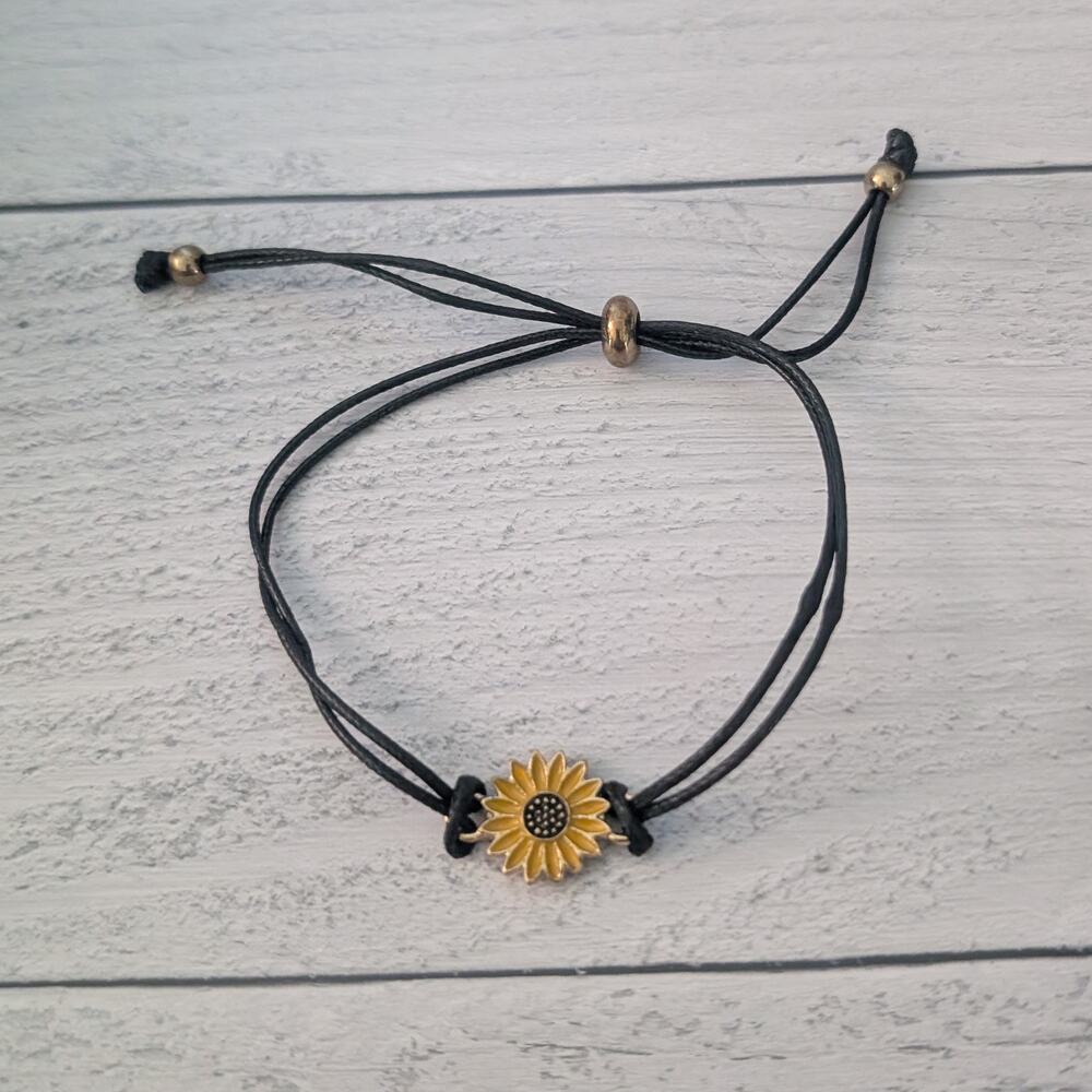 Black Adjustable Bracelet with Sunflower Charm - Fair Condition